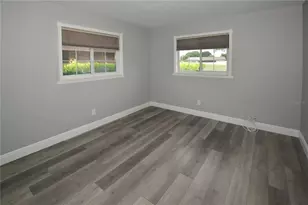 6690 Burning Tree Dr, Seminole, FL 33777 - Photo 14