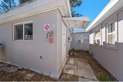 370 3rd Street NW, Largo, FL 33770 - Photo 18