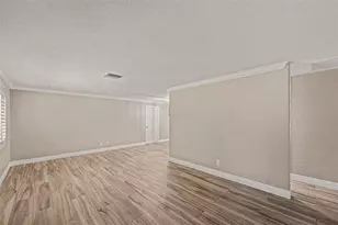 1183 35th Ave NE, Saint Petersburg, FL 33704 - Photo 6