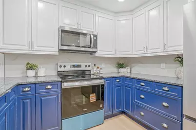 14964 Old Pointe Road, Tampa, FL 33613 - Photo 6