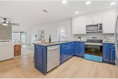 14964 Old Pointe Road, Tampa, FL 33613 - Photo 4