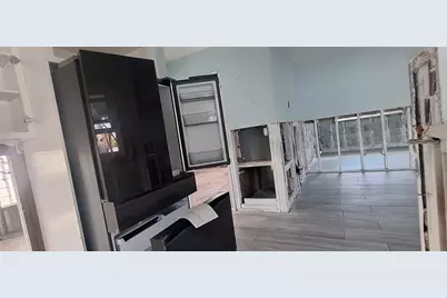 6019 Venetian Boulevard NE, Saint Petersburg, FL 33703 - Photo 8