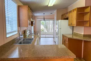 3505 Meteor Pl, Valrico, FL 33594 - Photo 10