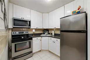 525 9th Ave N, Saint Petersburg, FL 33701 - Photo 8