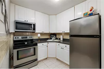 525 9th Avenue N #9, Saint Petersburg, FL 33701 - Photo 8
