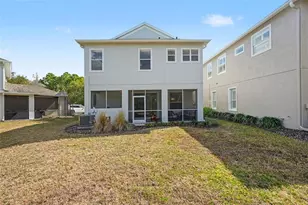 11201 Green Park Cir, Tampa, FL 33626 - Photo 2