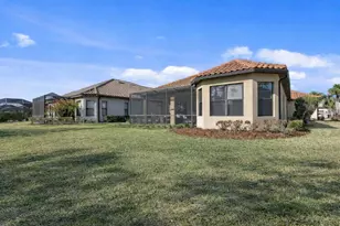 8717 Sorano Villa Dr, Tampa, FL 33647 - Photo 46