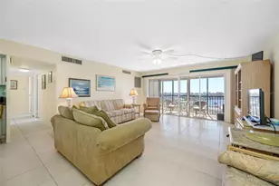 10355 Paradise Blvd, Treasure Island, FL 33706 - Photo 4
