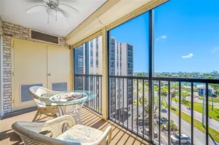 10355 Paradise Blvd, Treasure Island, FL 33706 - Photo 12