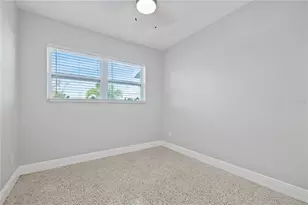 540 32nd St S, Saint Petersburg, FL 33712 - Photo 12