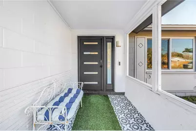 354 74th Avenue NE, Saint Petersburg, FL 33702 - Photo 8