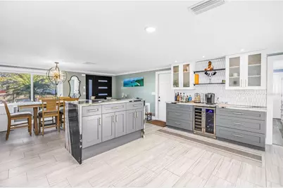 354 74th Avenue NE, Saint Petersburg, FL 33702 - Photo 18