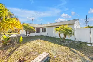 354 74th Ave NE, Saint Petersburg, FL 33702 - Photo 4