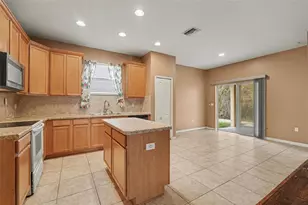 11941 Palm Bay Ct, New Port Richey, FL 34654 - Photo 12