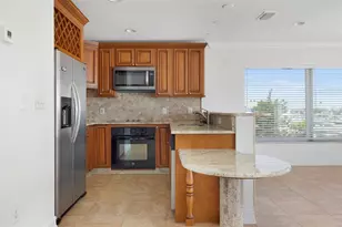 114 143rd Ave E, Madeira Beach, FL 33708 - Photo 2