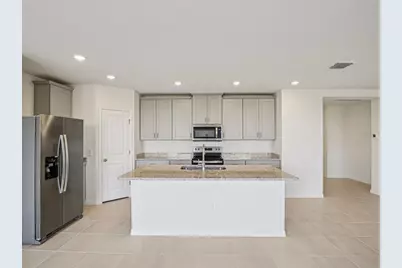811 Sunshower Drive, Lady Lake, FL 32159 - Photo 2
