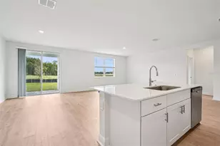 811 Sunshower Dr, Lady Lake, FL 32159 - Photo 14