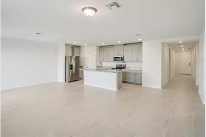 811 Sunshower Drive, Lady Lake, FL 32159 - Photo 4