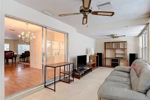 11328 N Oakleaf Ave, Tampa, FL 33612 - Photo 18