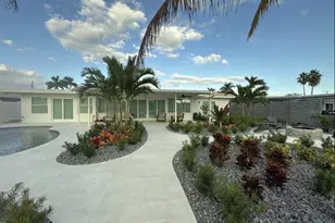 12350 4th St E, Treasure Island, FL 33706 - Photo 12
