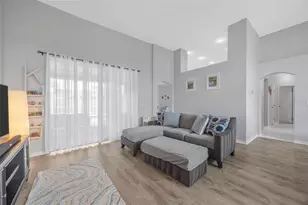 28703 Crooked Stick Ct, Wesley Chapel, FL 33543 - Photo 8