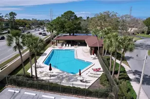 2679 Sabal Springs Cir, Clearwater, FL 33761 - Photo 36