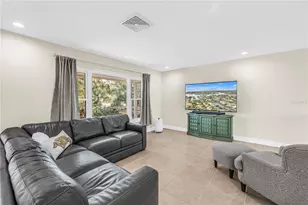 4000 14th St NE, Saint Petersburg, FL 33703 - Photo 8