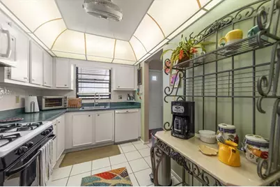6080 N 80th Street N #412, Saint Petersburg, FL 33709 - Photo 12