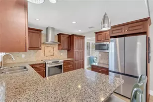 11034 Malaga Dr, Largo, FL 33774 - Photo 12