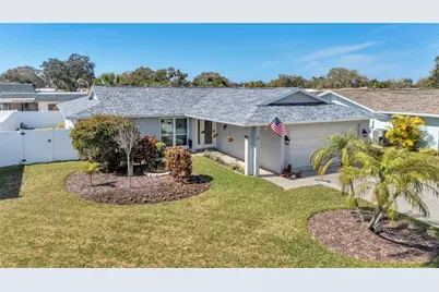 11034 Malaga Drive, Largo, FL 33774 - Photo 4