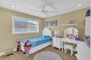 11034 Malaga Dr, Largo, FL 33774 - Photo 20