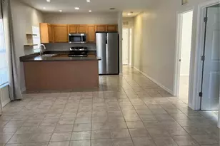4802 19th St, Zephyrhills, FL 33542 - Photo 2