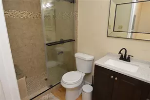 10263 Gandy Blvd N, Saint Petersburg, FL 33702 - Photo 22