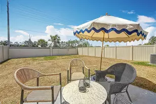 33568 Barberry Leaf Wy, Wesley Chapel, FL 33543 - Photo 14