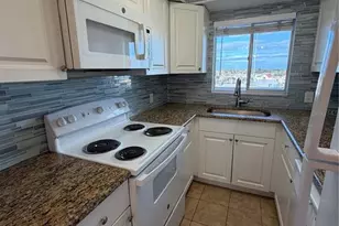 8950 Park Blvd, Seminole, FL 33777 - Photo 12