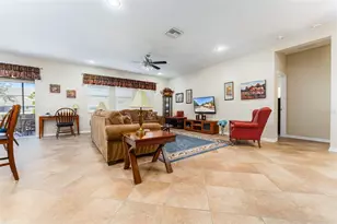11218 Coventry Grove Cir, Lithia, FL 33547 - Photo 10