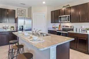 35543 Brick Church Loop, Dade City, FL 33525 - Photo 4