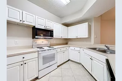 5560 Metrowest Boulevard #3-206, Orlando, FL 32811 - Photo 16