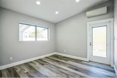 101 Sunlit Cove Drive NE, Saint Petersburg, FL 33702 - Photo 22