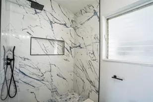 101 Sunlit Cove Dr NE, Saint Petersburg, FL 33702 - Photo 20