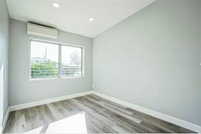 101 Sunlit Cove Drive NE, Saint Petersburg, FL 33702 - Photo 24