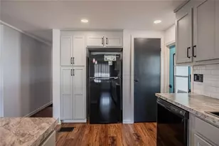 511 Lazy Lake Dr W, Lakeland, FL 33801 - Photo 12