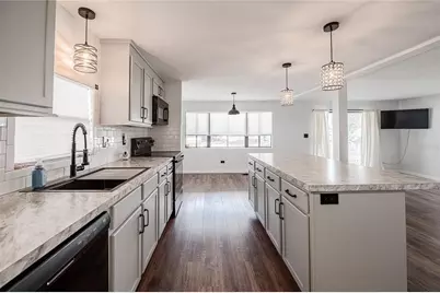 511 Lazy Lake Drive W, Lakeland, FL 33801 - Photo 10