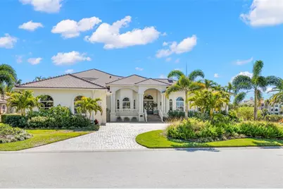 5264 61st Avenue S, Saint Petersburg, FL 33715 - Photo 2