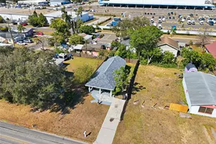 4339 58th Ave N, Saint Petersburg, FL 33714 - Photo 2