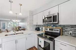 2935 Feather Dr, Clearwater, FL 33759 - Photo 10