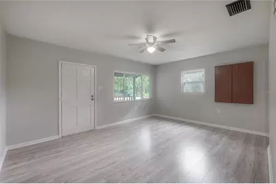 10411 N Woodmere Road, Tampa, FL 33617 - Photo 6