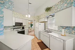 9124 Bassett Ln, New Port Richey, FL 34655 - Photo 16