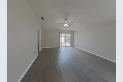 [Address not provided], Plant City, FL 33563 - Photo 2