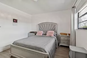 5969 Terrace Park Dr N, Saint Petersburg, FL 33709 - Photo 18